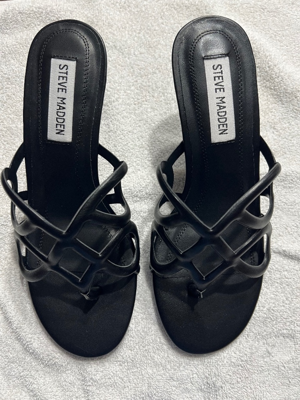 Steve Madden Caz Sandal - Black